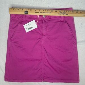 NWT Hot Pink Skort w/liner inside, size medium
